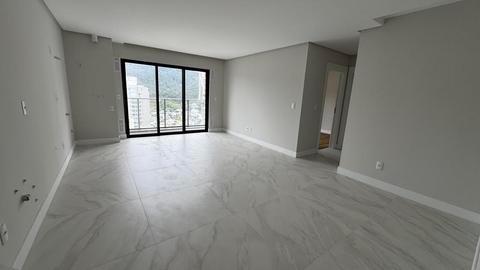 Apartamento à venda em Itajaí, Praia Brava de Itajaí, com 2 suítes, com 73 m², Sky Brava Residence